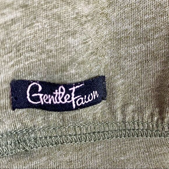 URBAN OUTFITTERS Vintage Y2K Gentle Fawn t- shirt - Picture 3 of 3